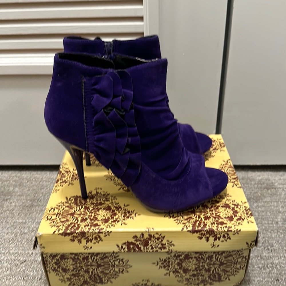 Cute Purple Suede Like Booties